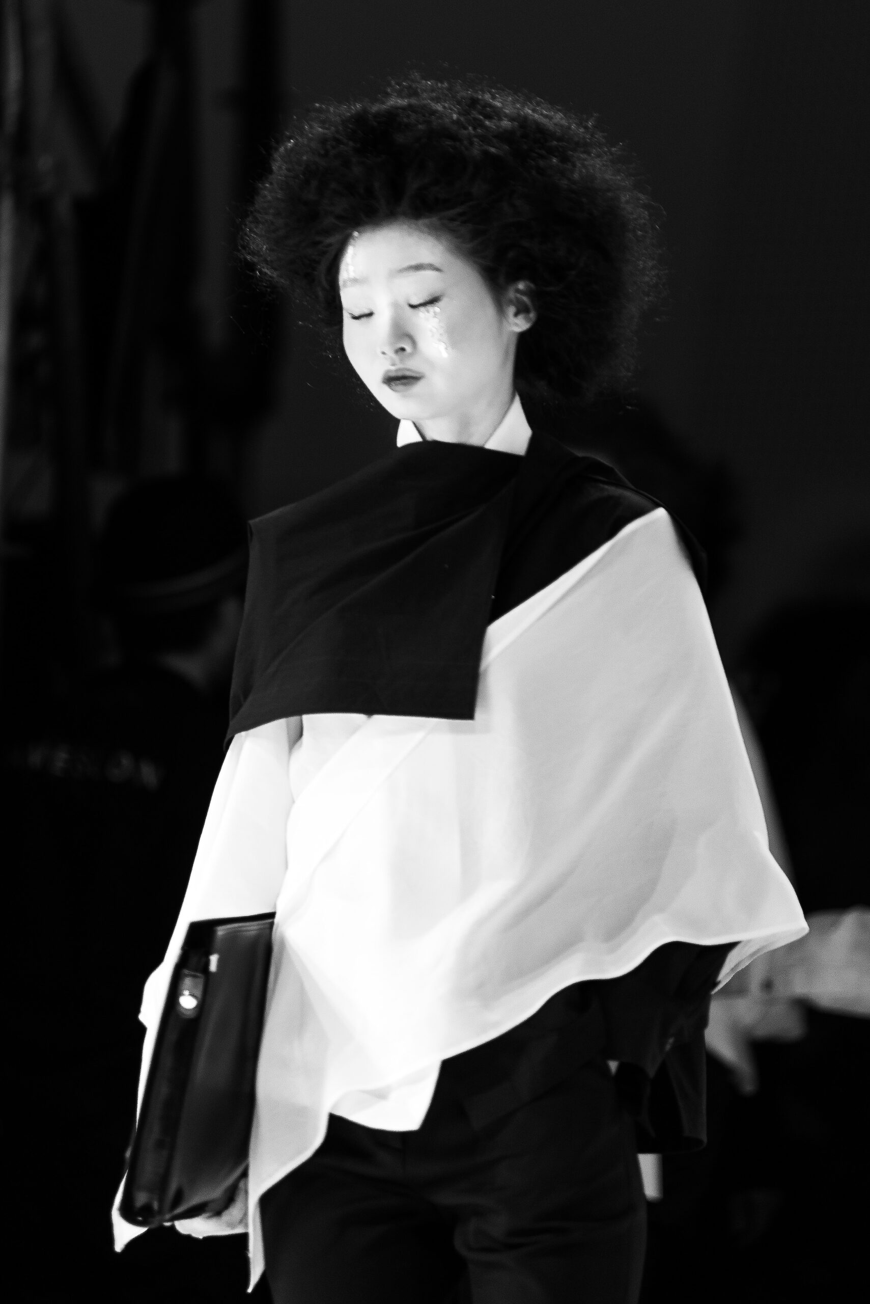 Lie-Sangbong-x-Gustav-Klimt_Seoul-Fashion-Week-SS23_C.JakobKotzmuth_015