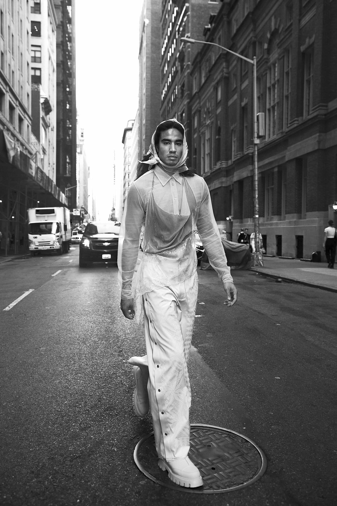 Bugaric_New-York-Fashion-Week_Street-Style-Campaign_02_Flare-Talents_C.JakobKotzmuth_007