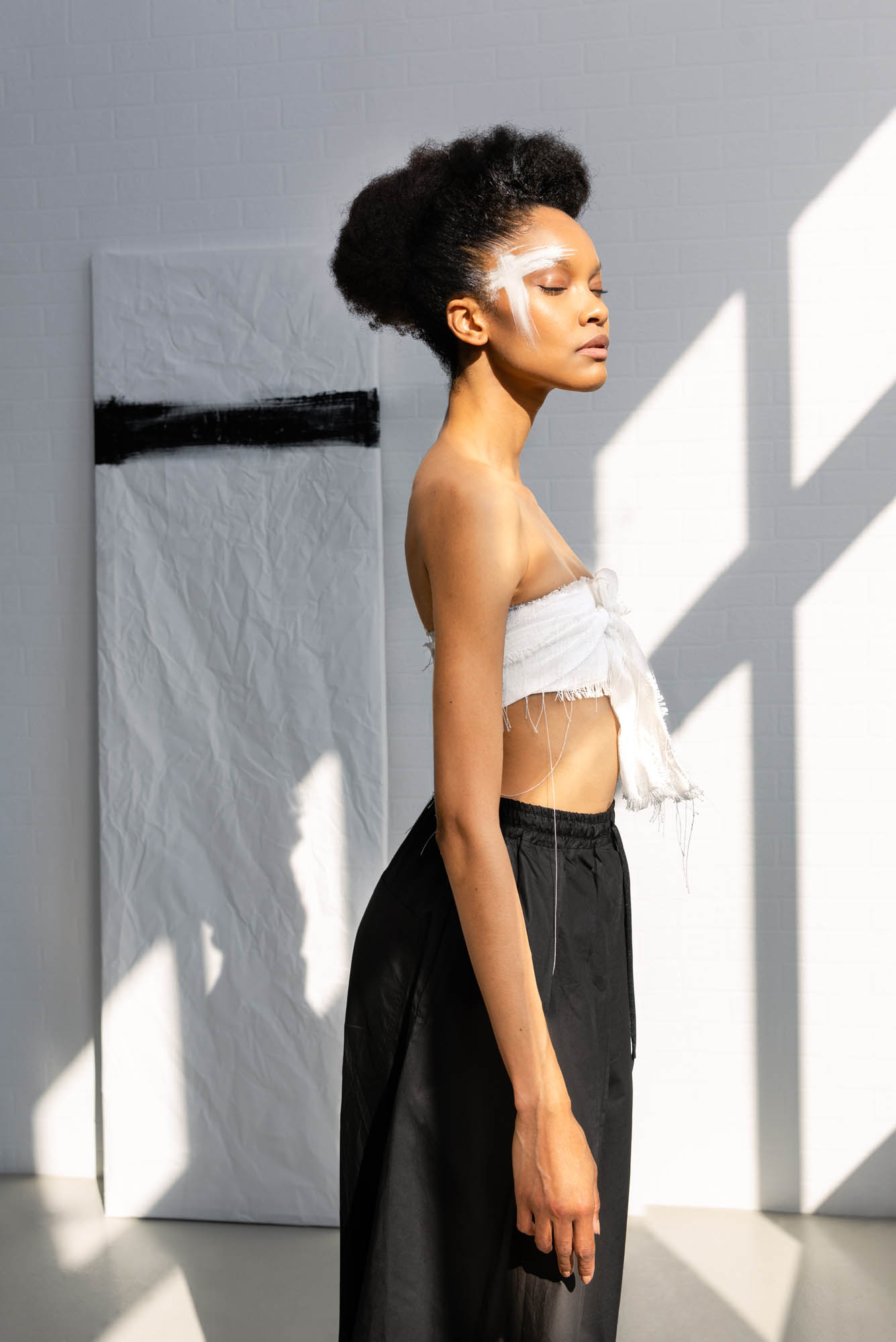 Editorial_Silhouette-on-Canvas_Fashion-Editorial_C.JakobKotzmuth_022_FULLRES