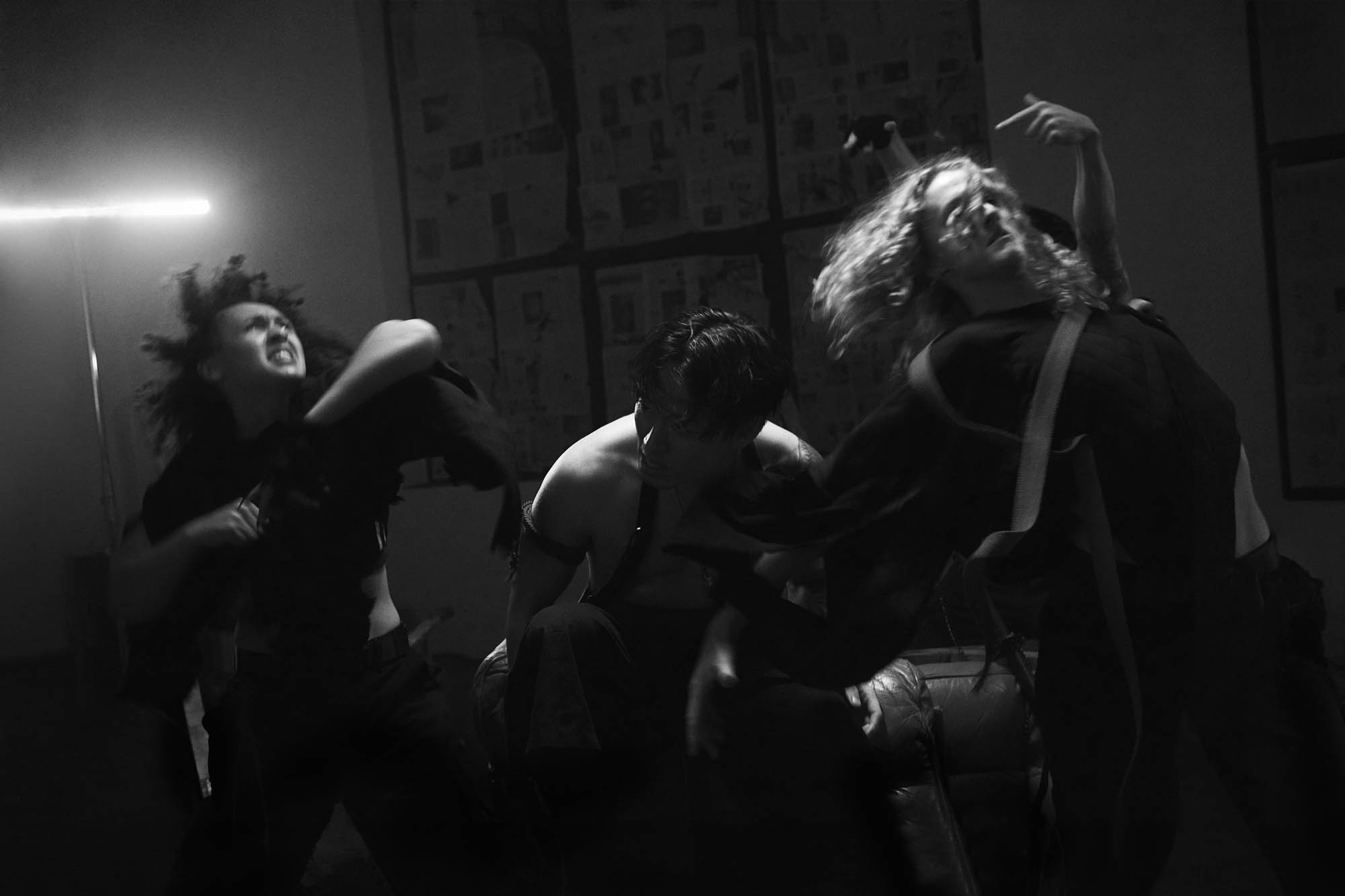 Huyny-Music-Video_Preview_Flare-Talents__C.Jakob-Kotzmuth__011