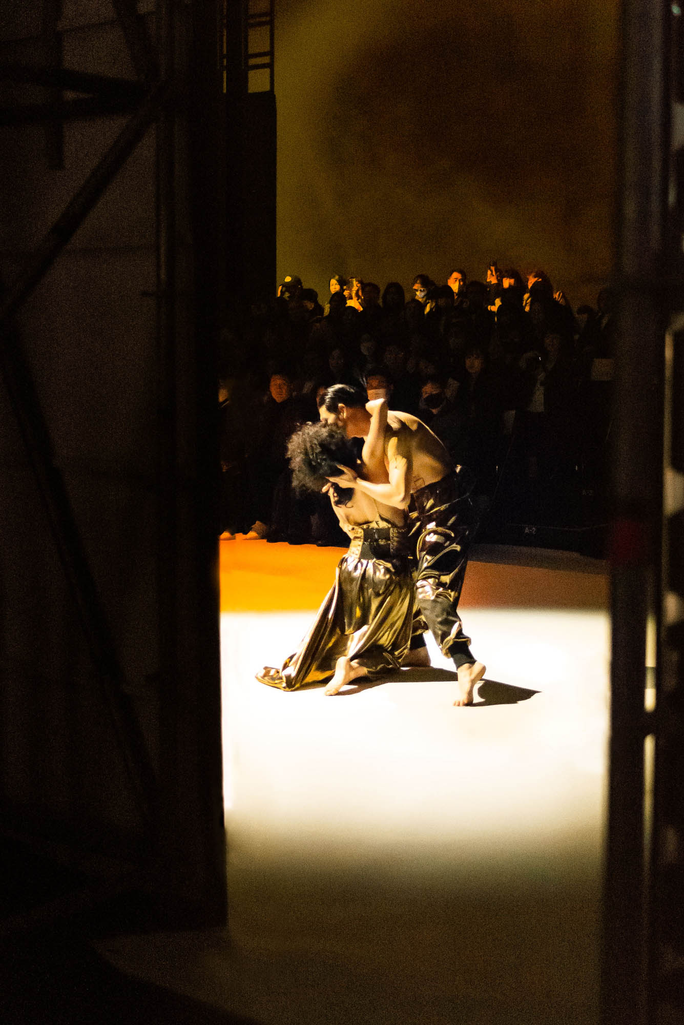 Lie-Sangbong-x-Gustav-Klimt_Seoul-Fashion-Week-SS23_C.JakobKotzmuth_011
