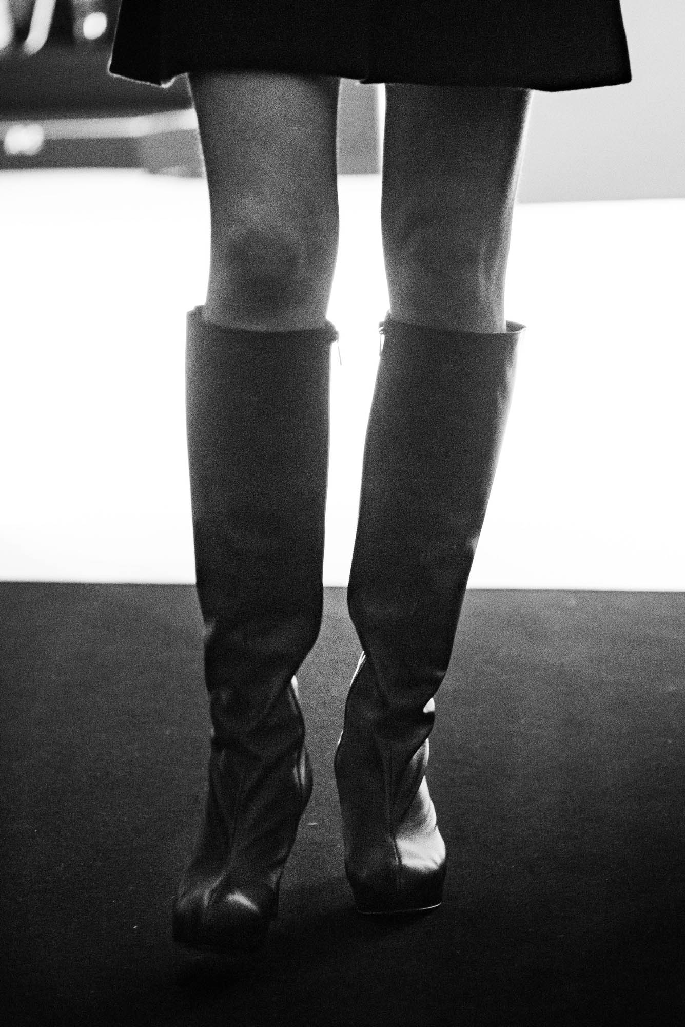 Lie-Sangbong-x-Gustav-Klimt_Seoul-Fashion-Week-SS23_C.JakobKotzmuth_017