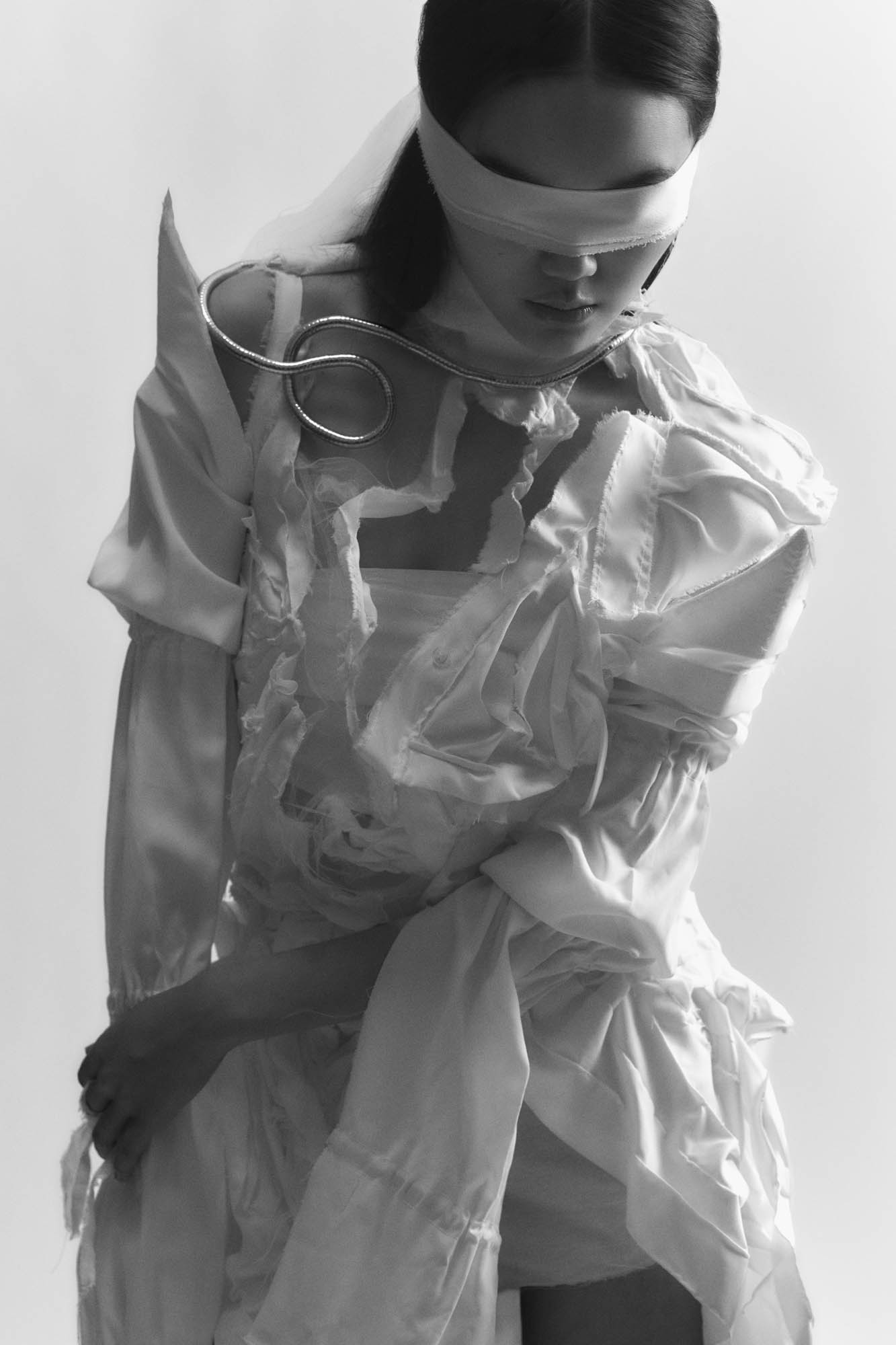 None But The Lonely Heart_HIGHRES_Fashion Editorial_Final_2025_C.JakobKotzmuth_005